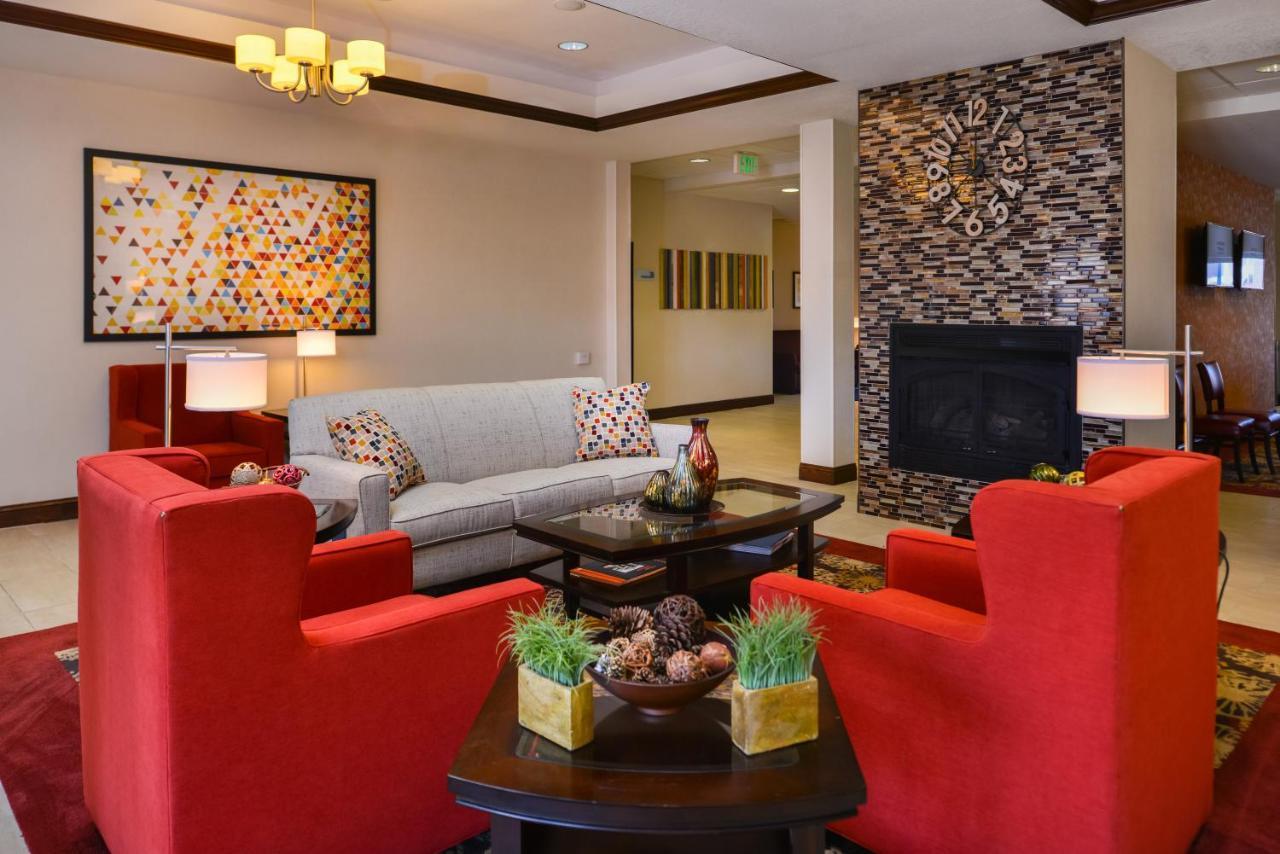 Holiday Inn Express & Suites Pittsburg By Ihg Екстер'єр фото