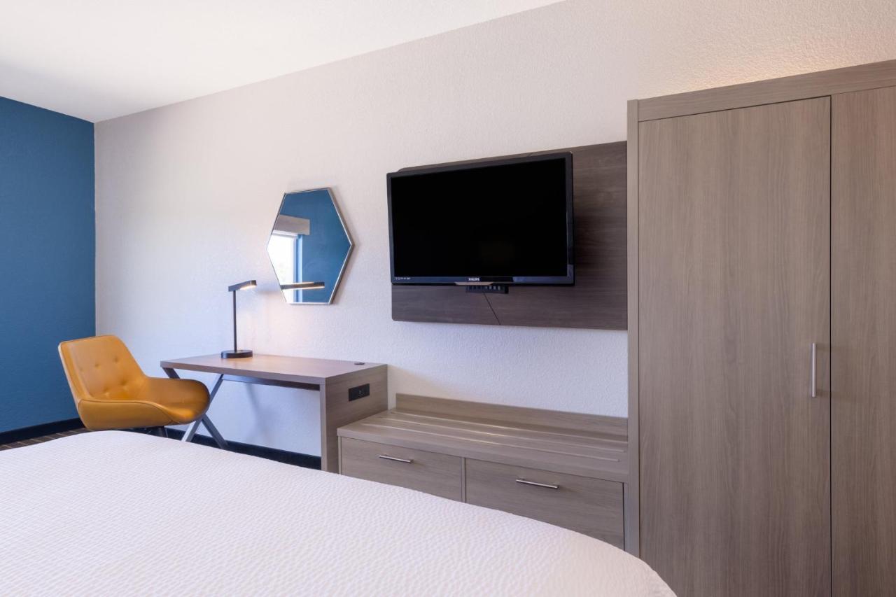 Holiday Inn Express & Suites Pittsburg By Ihg Екстер'єр фото