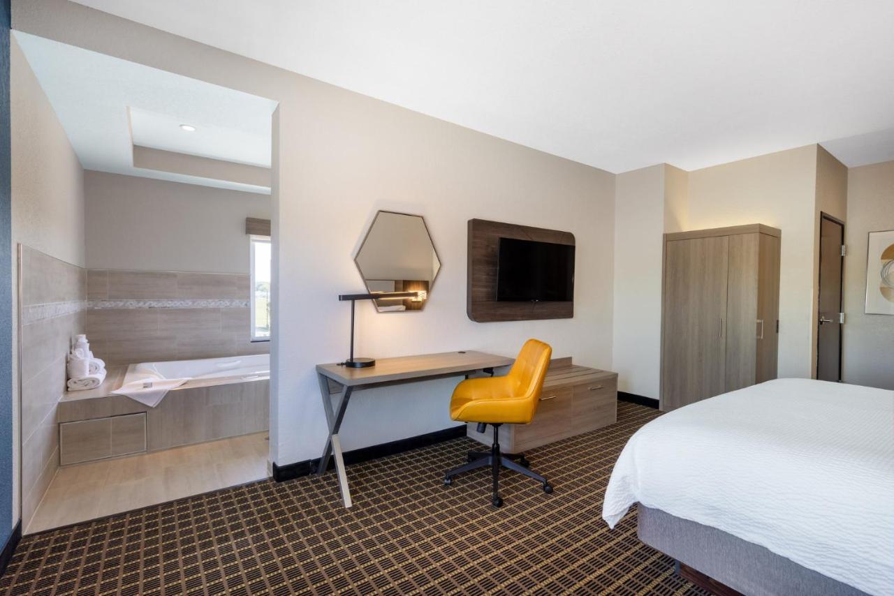 Holiday Inn Express & Suites Pittsburg By Ihg Екстер'єр фото