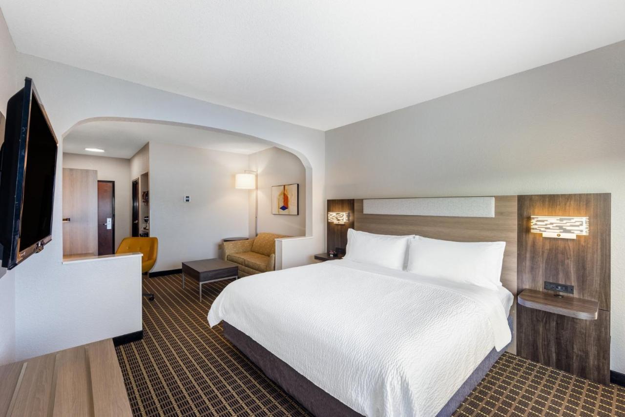 Holiday Inn Express & Suites Pittsburg By Ihg Екстер'єр фото